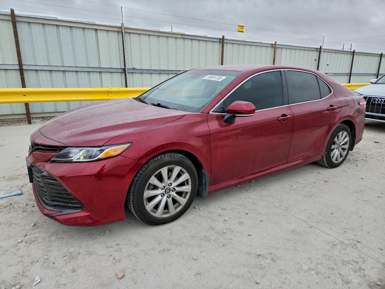 2018 TOYOTA CAMRY