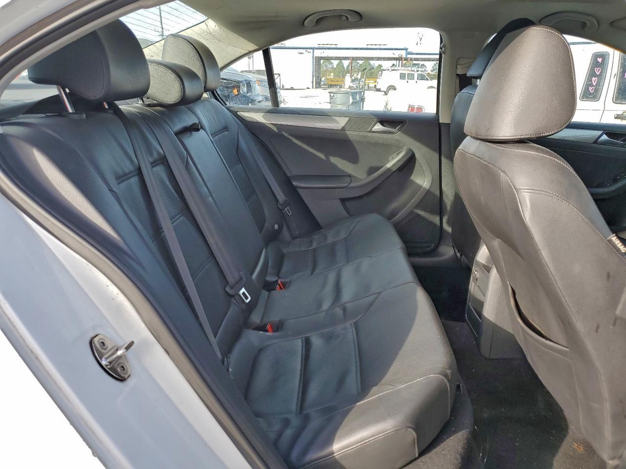 2016 VOLKSWAGEN JETTA