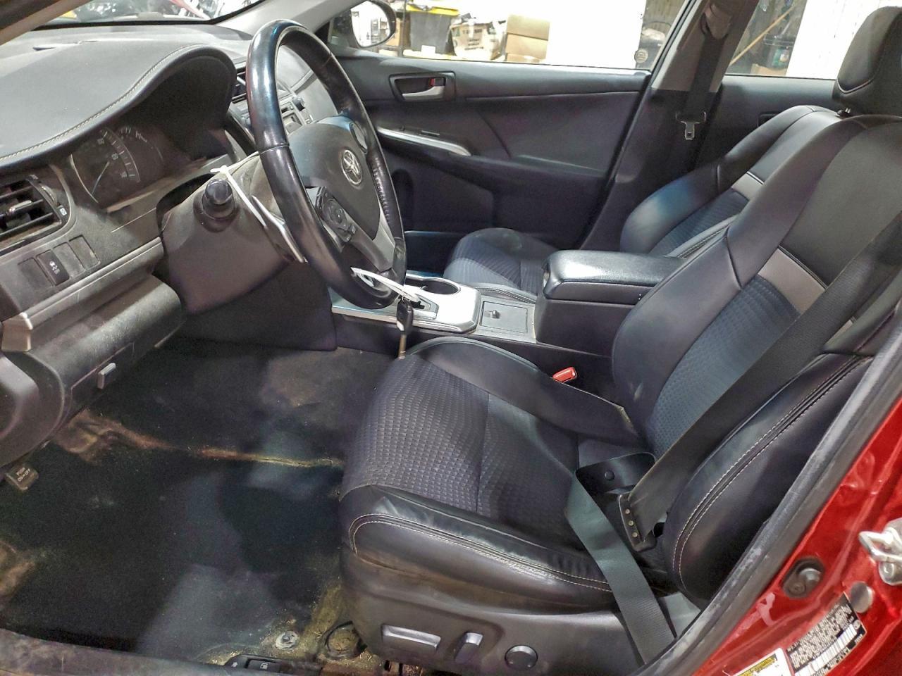 2014 TOYOTA CAMRY