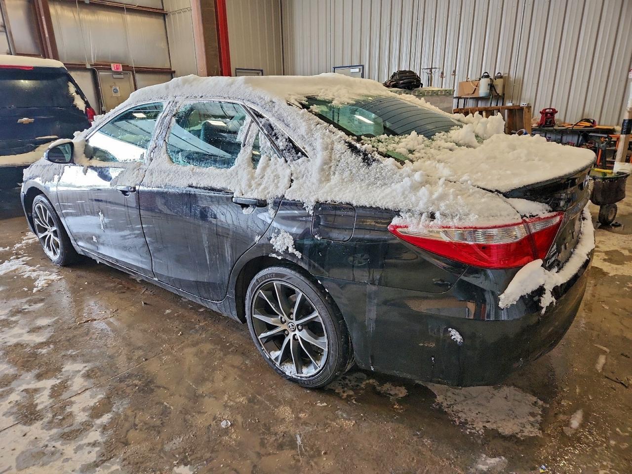 2015 TOYOTA CAMRY