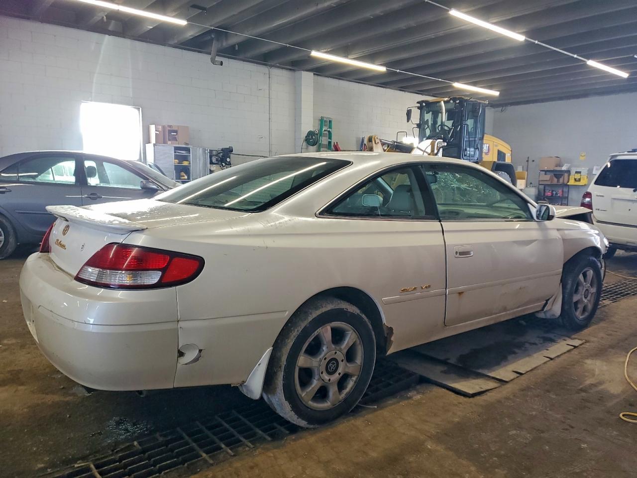 2000 TOYOTA CAMRY