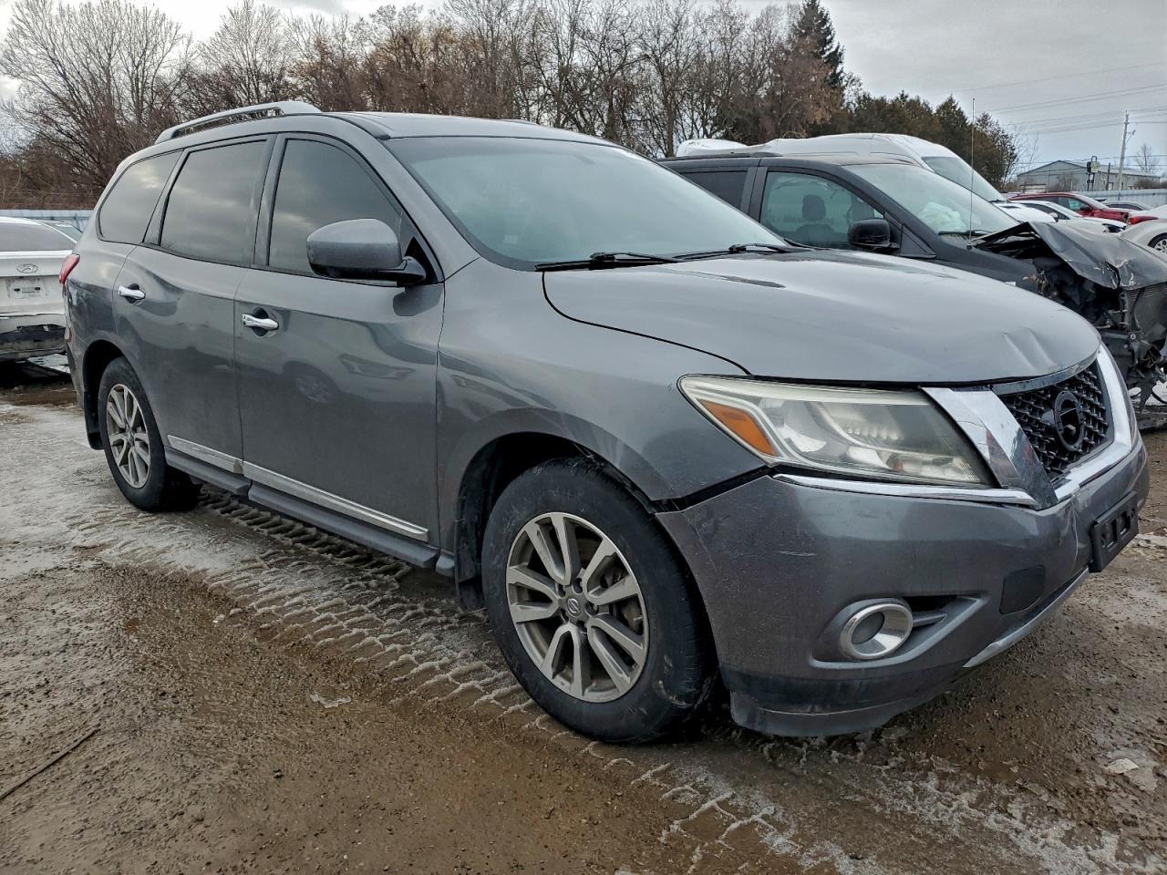 2015 NISSAN PATHFINDER