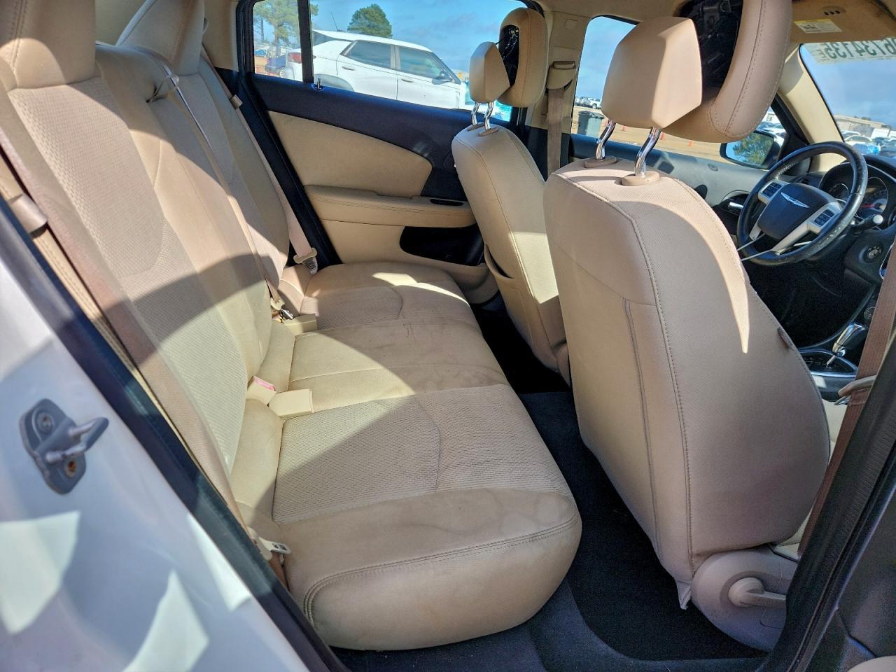 2013 CHRYSLER 200
