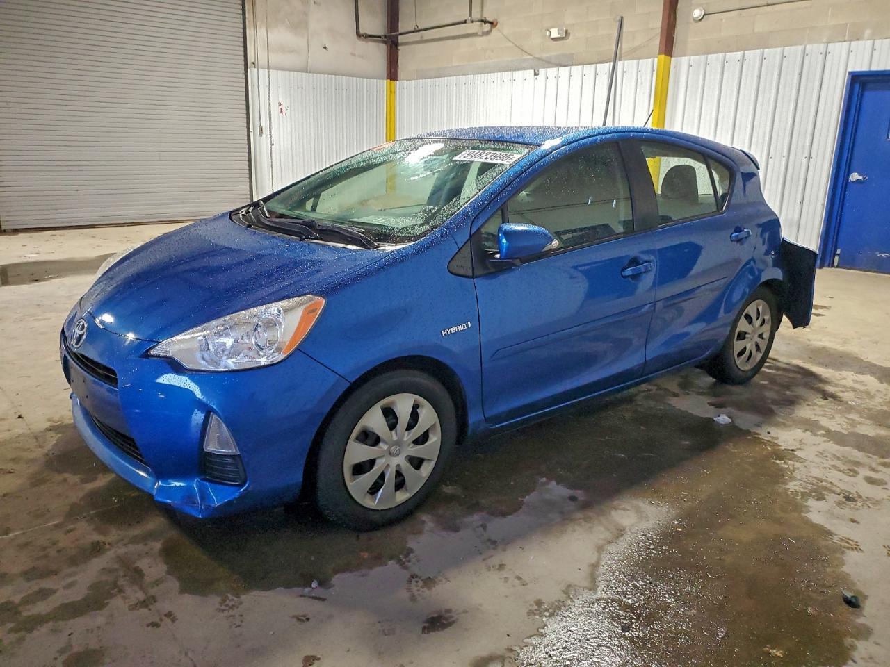 2014 TOYOTA Prius c