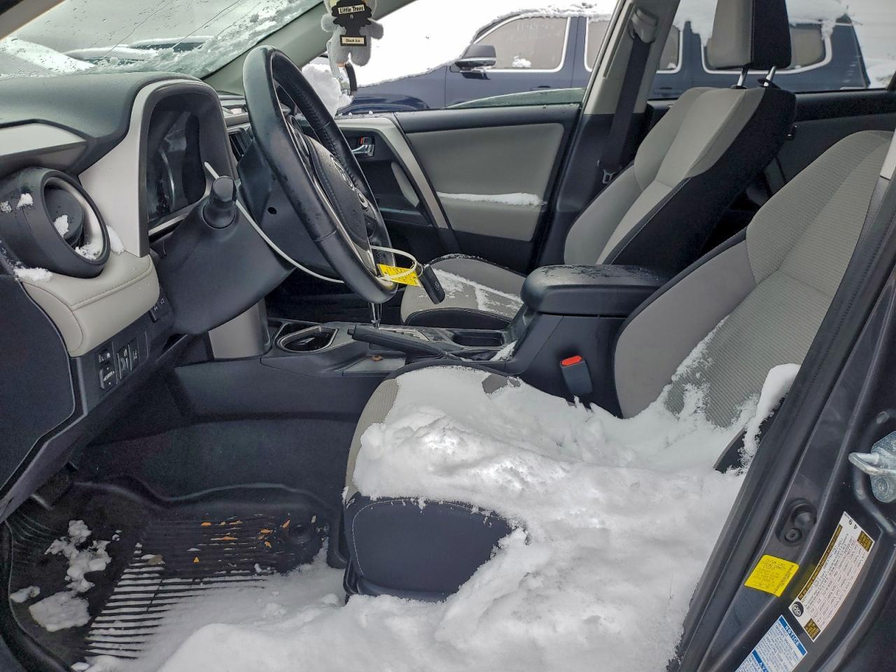 2016 TOYOTA RAV4