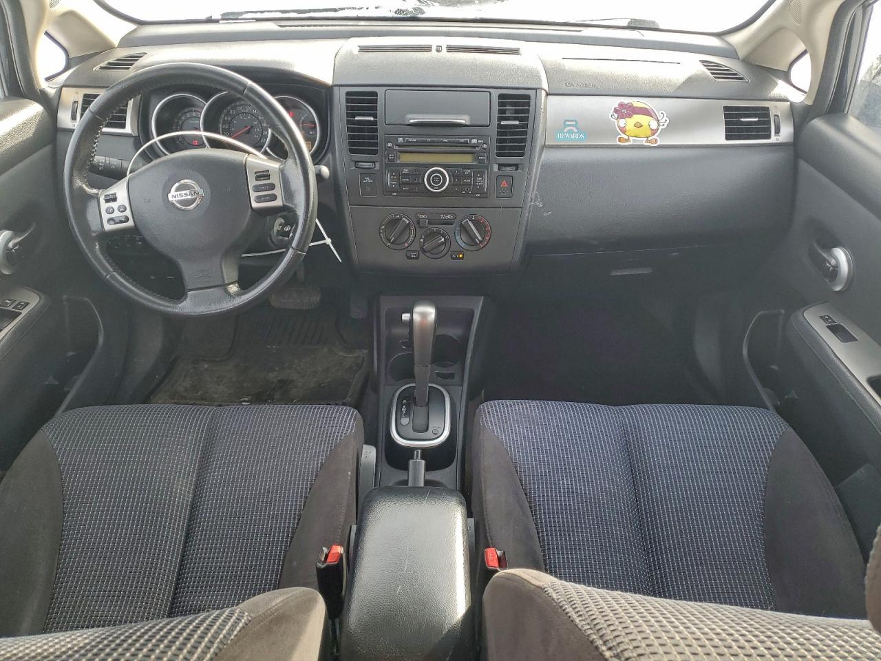 2011 NISSAN VERSA
