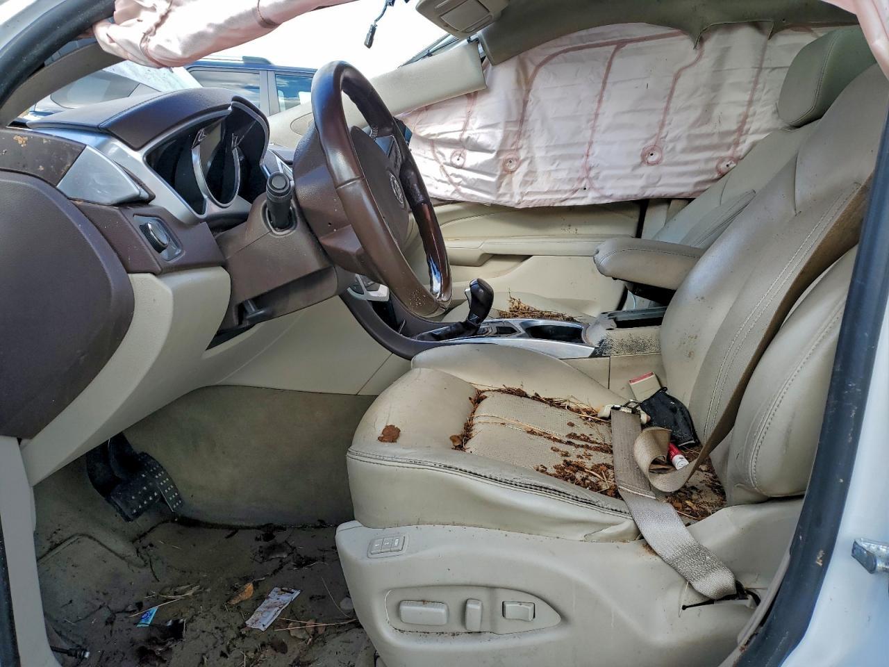 2011 CADILLAC SRX