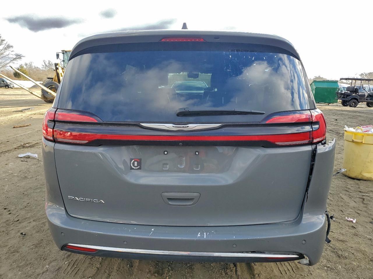 2023 CHRYSLER Pacifica