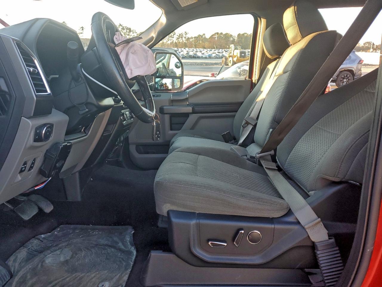 2015 FORD F-150