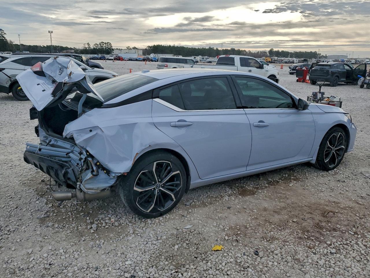 2024 NISSAN ALTIMA