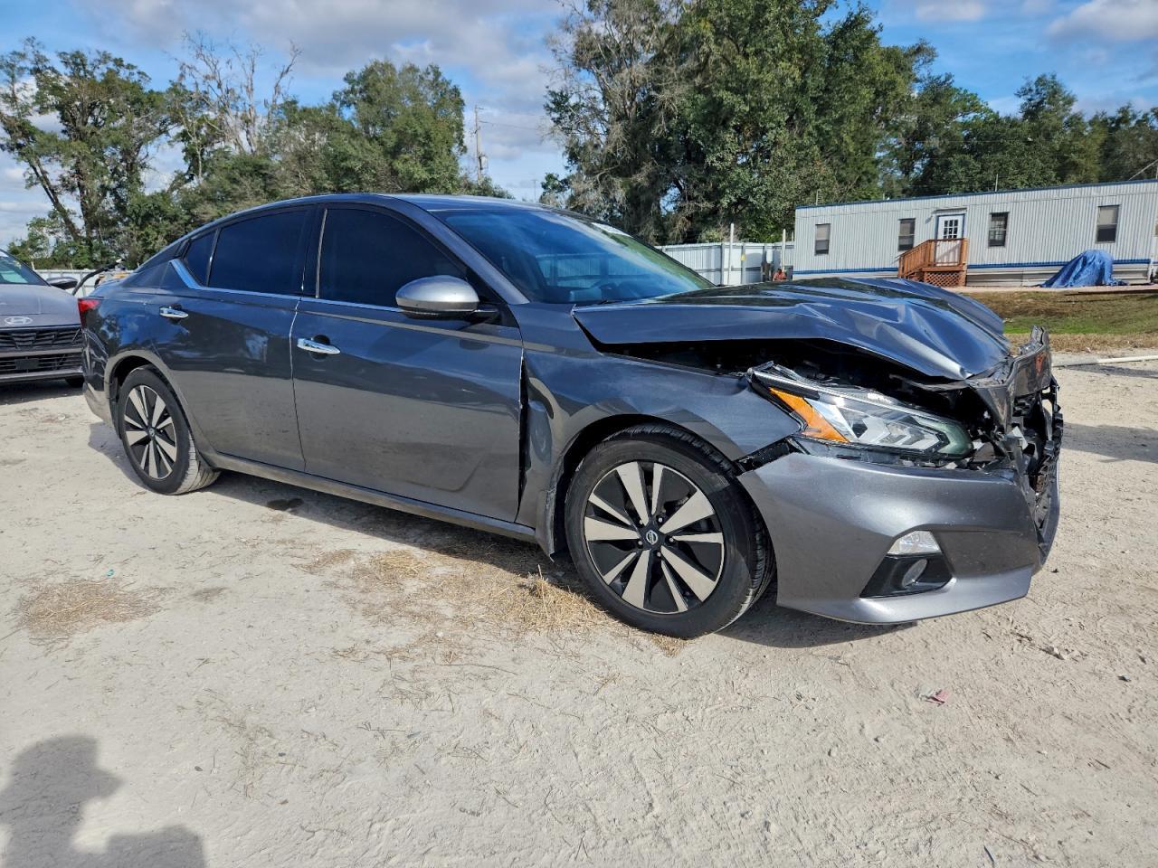 2019 NISSAN ALTIMA