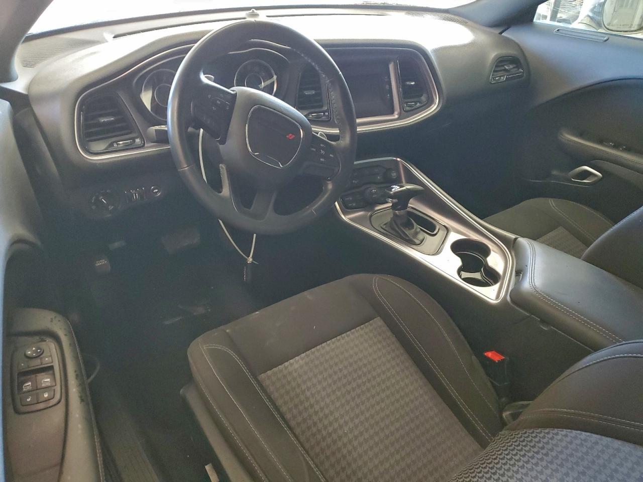 2015 DODGE Challenger