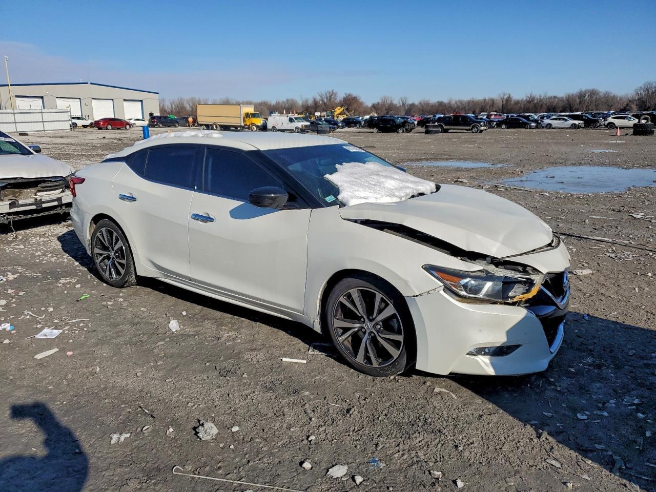 2017 NISSAN Maxima