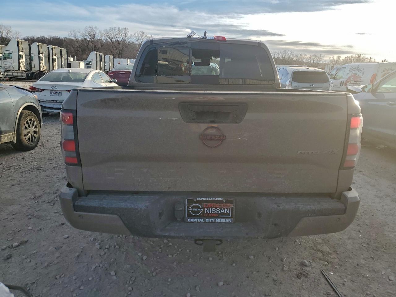 2023 NISSAN Frontier