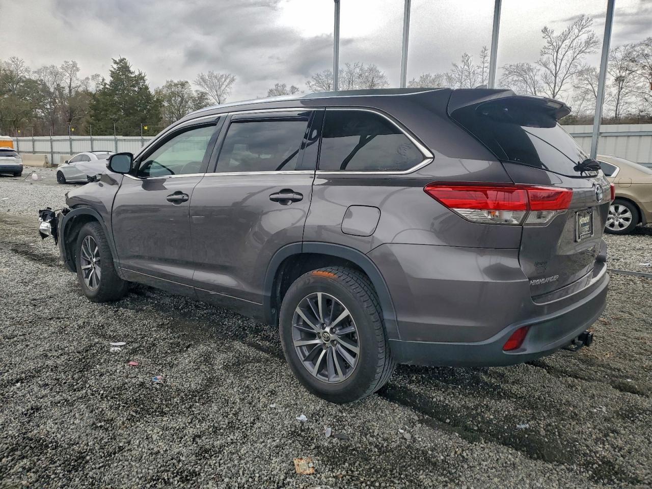 2017 TOYOTA HIGHLANDER