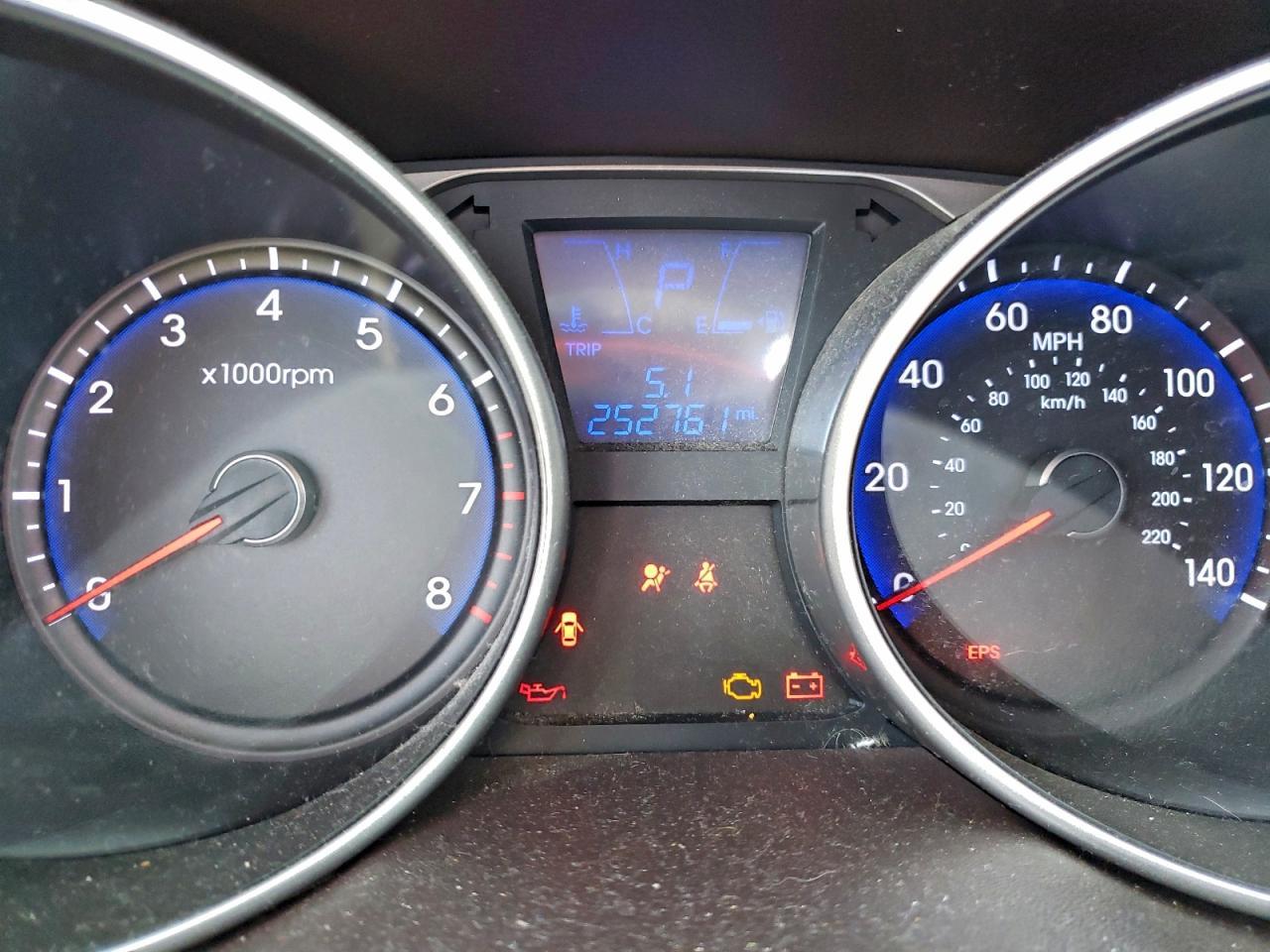 2011 HYUNDAI TUCSON