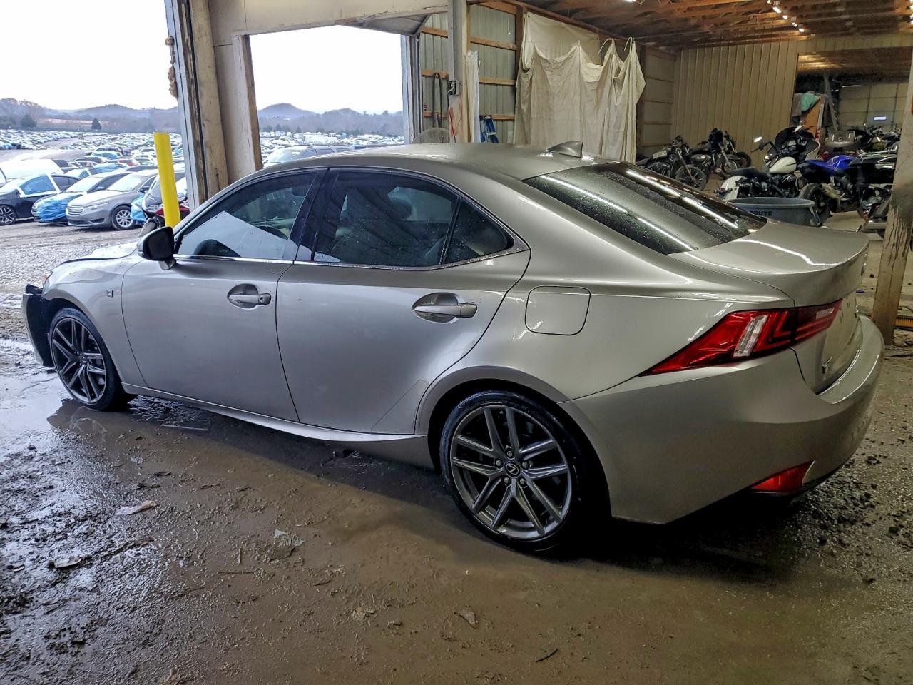 2016 LEXUS IS 200t