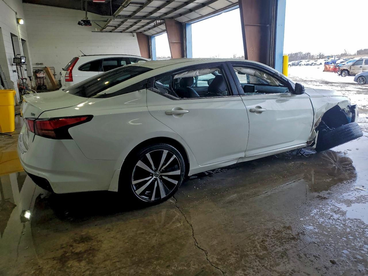 2022 NISSAN ALTIMA