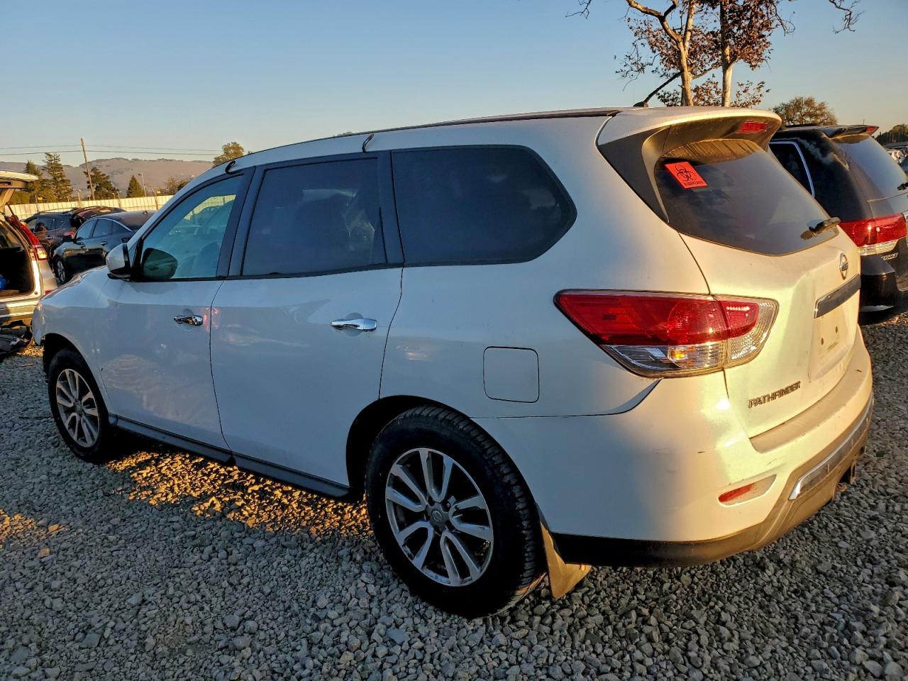 2013 NISSAN PATHFINDER