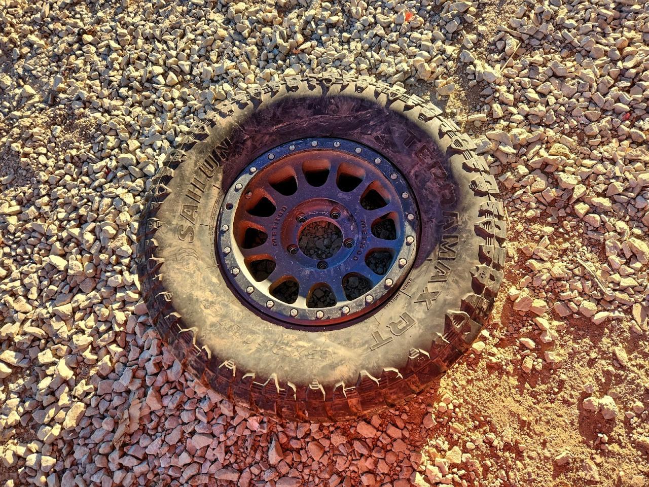 2016 TOYOTA TUNDRA