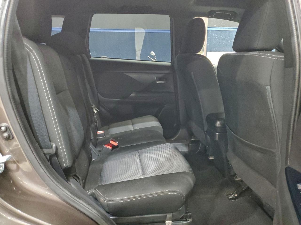2018 MITSUBISHI outlander
