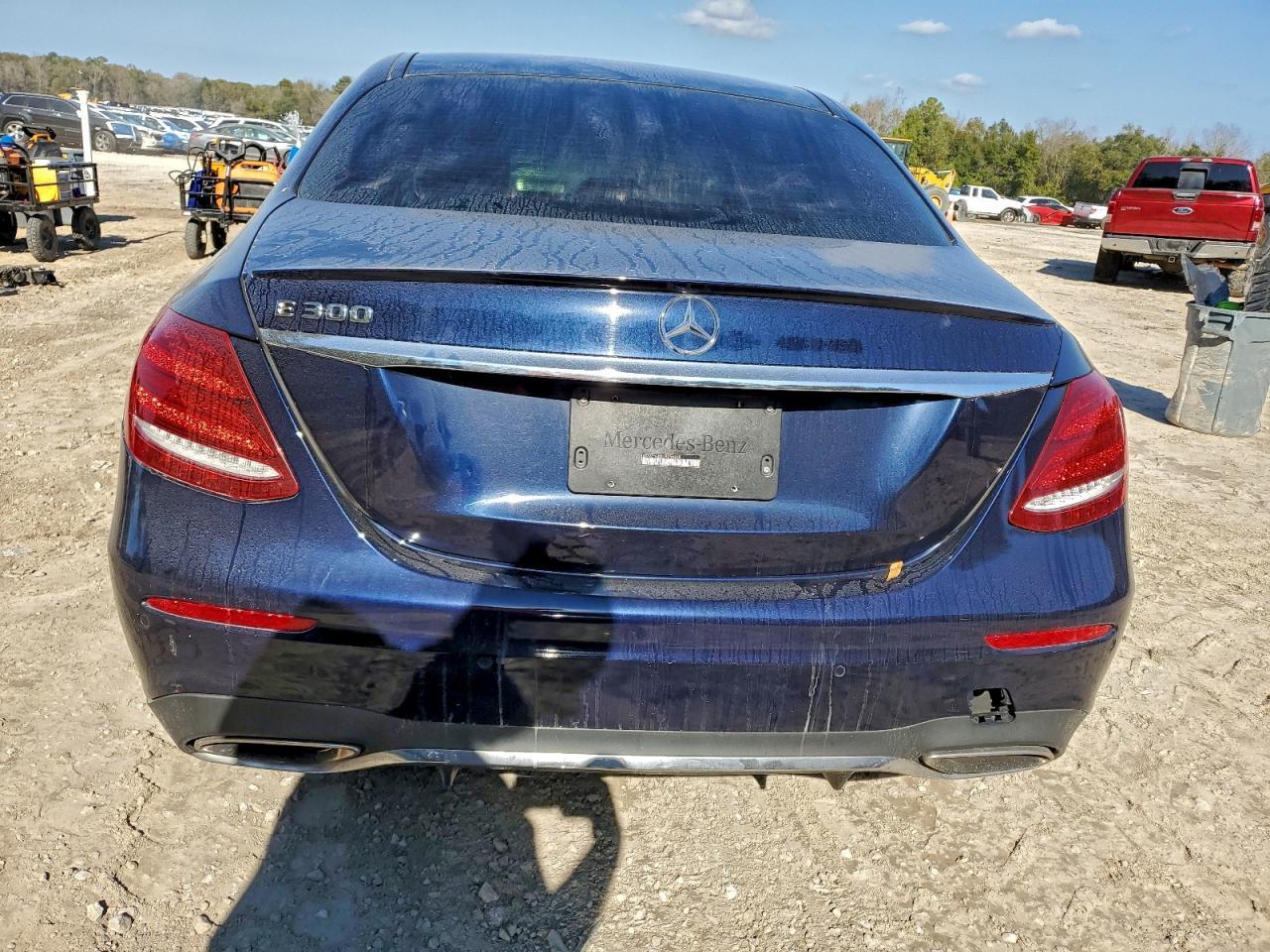 2017 MERCEDES-BENZ E-Class