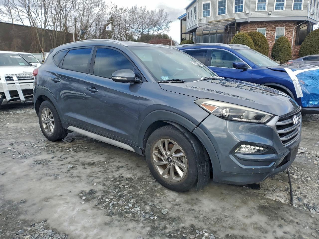 2017 HYUNDAI TUCSON