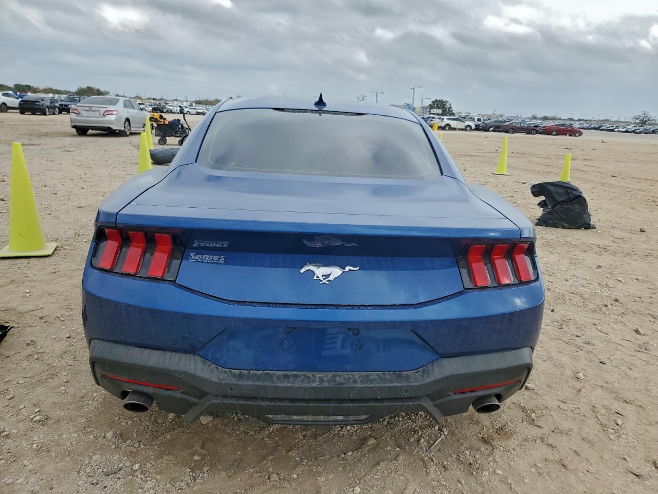 2024 FORD MUSTANG
