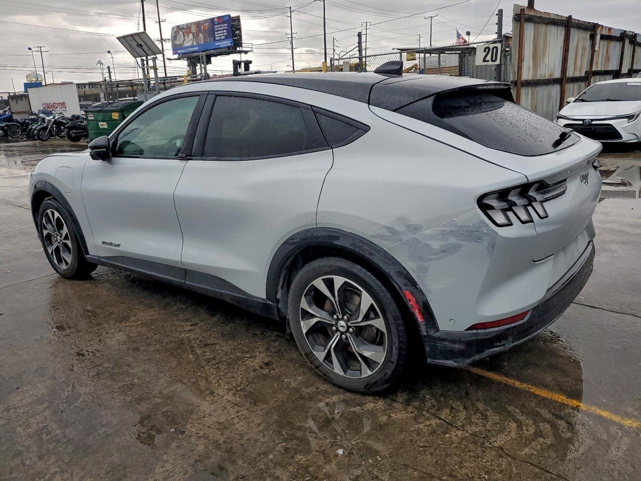 2023 FORD Mustang Mach-E