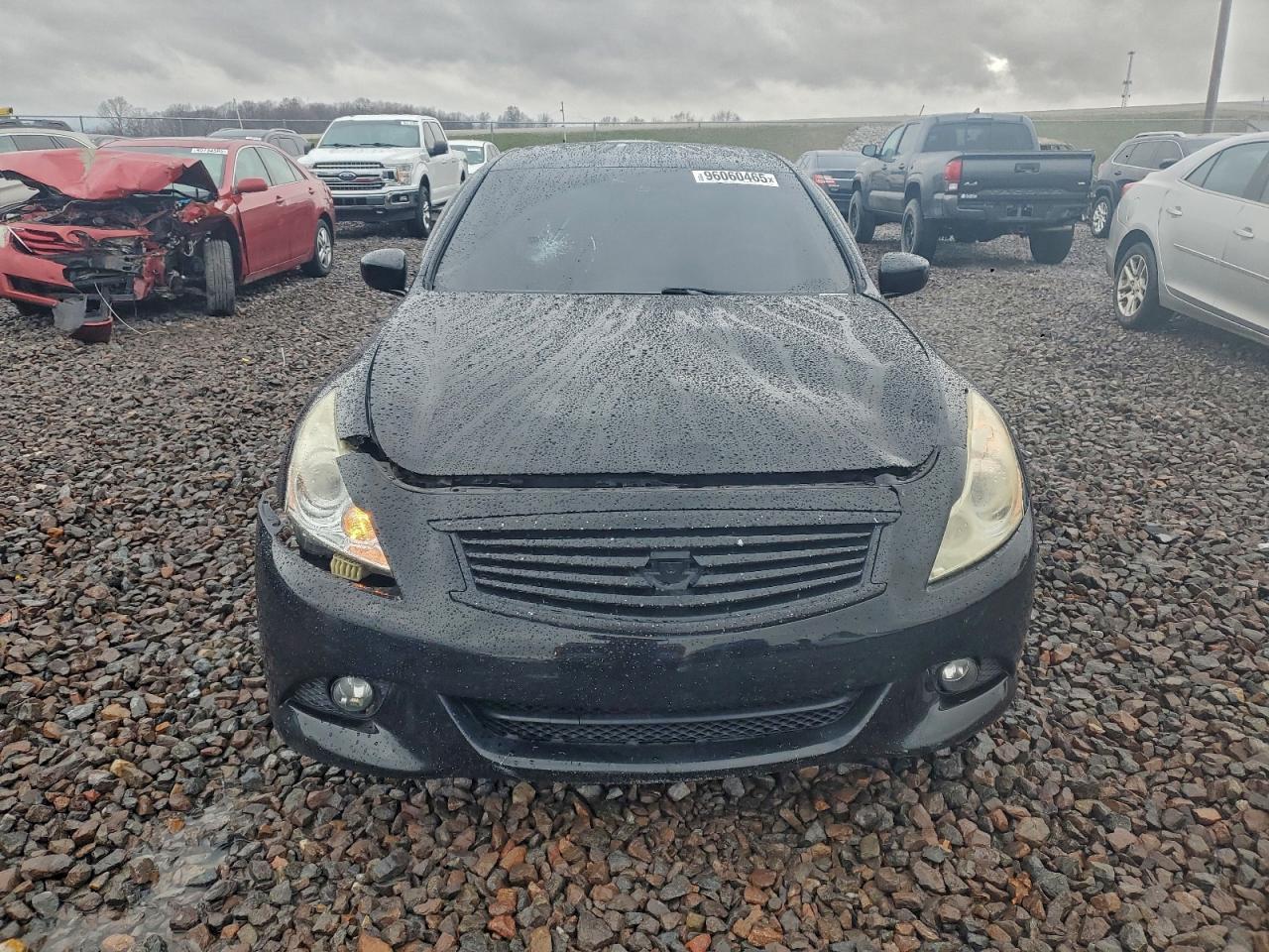 2013 INFINITI G37