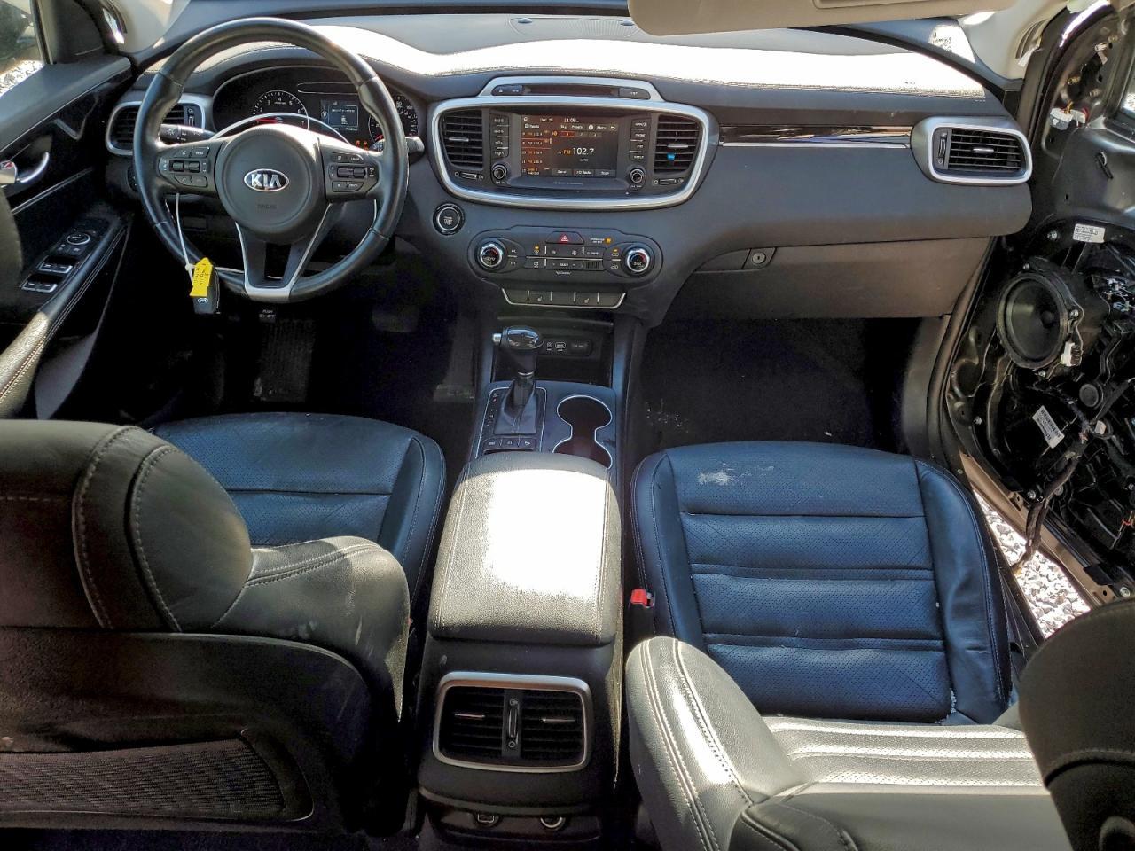 2017 KIA SORENTO