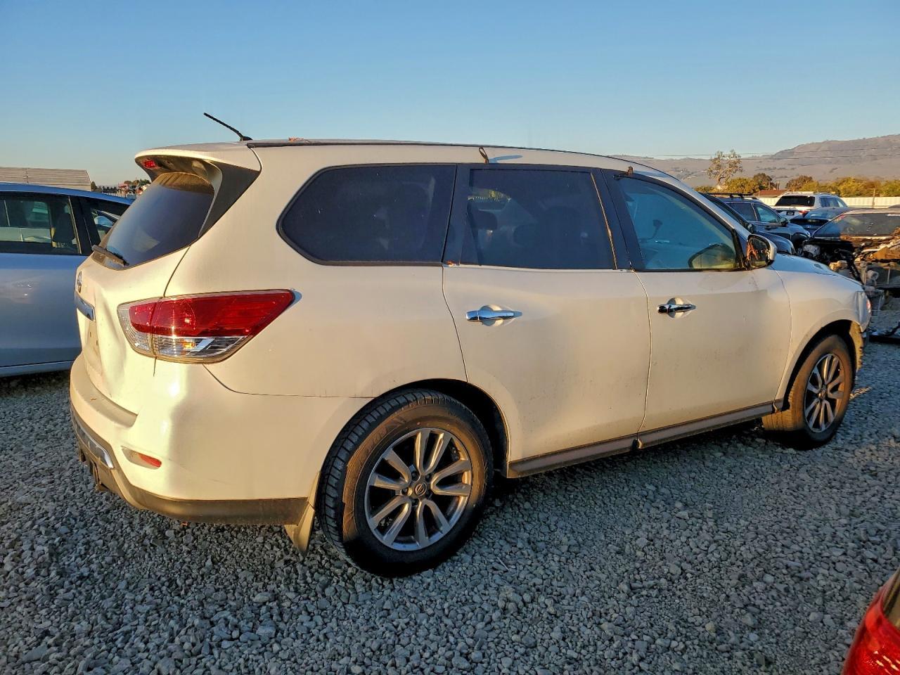 2013 NISSAN PATHFINDER