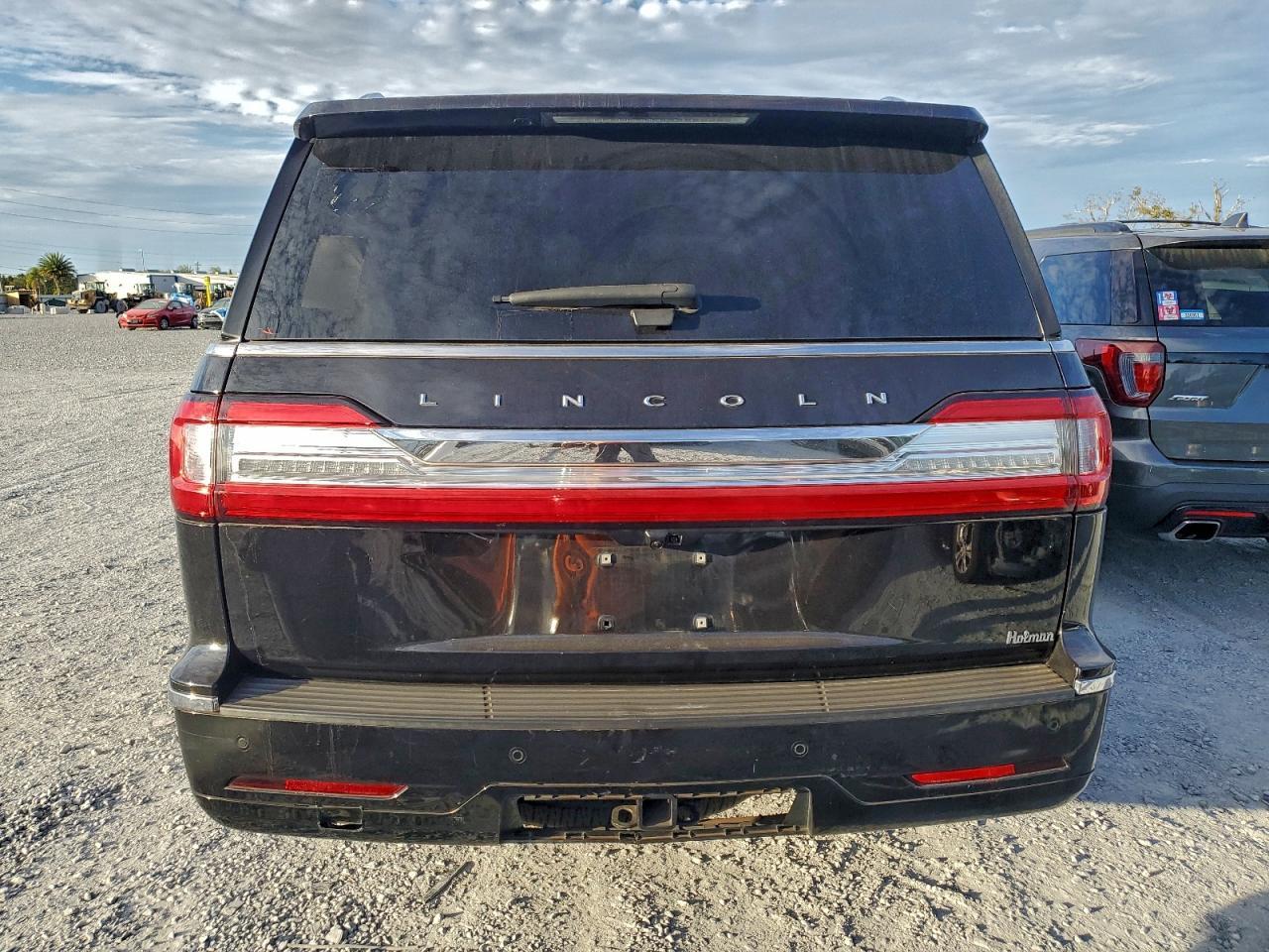 2019 LINCOLN Navigator