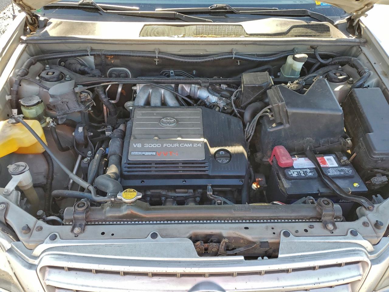 2002 TOYOTA HIGHLANDER