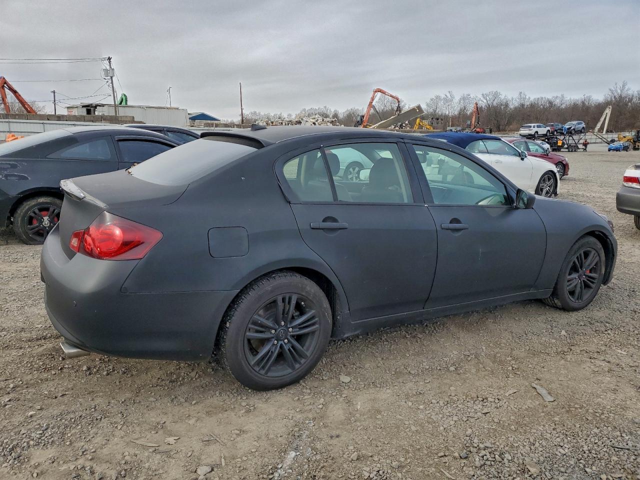2015 INFINITI Q40