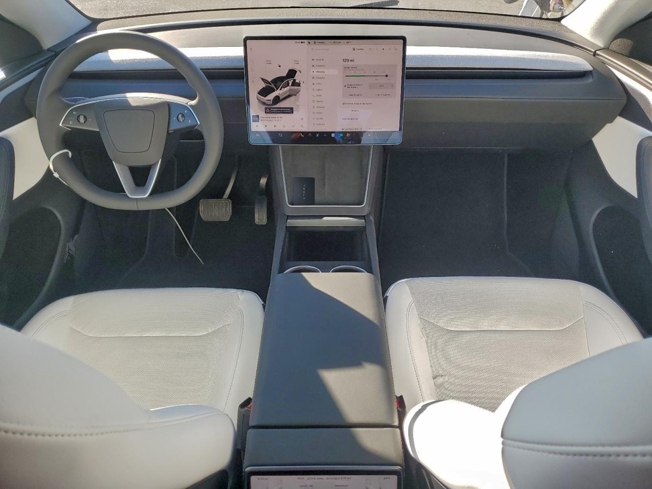 2026 TESLA MODEL Y