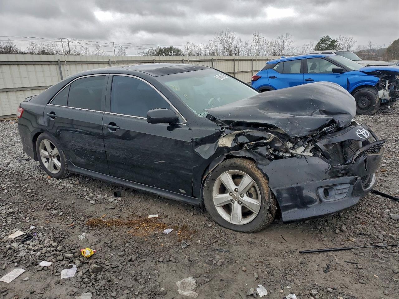2011 TOYOTA CAMRY