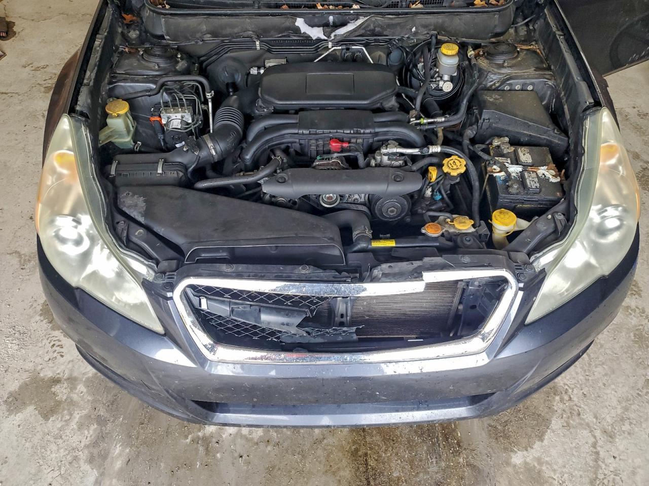 2011 SUBARU Legacy