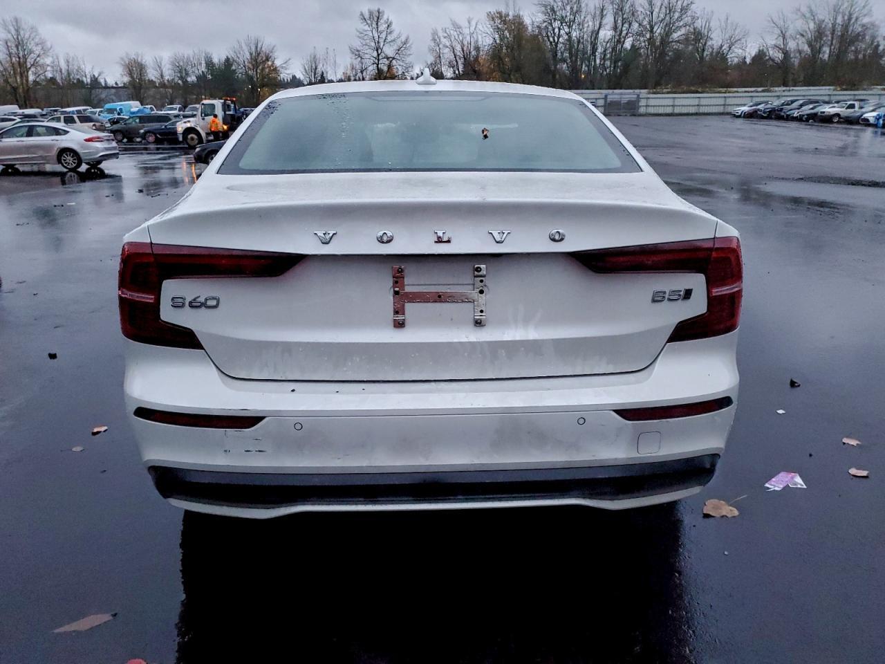 2024 VOLVO S60