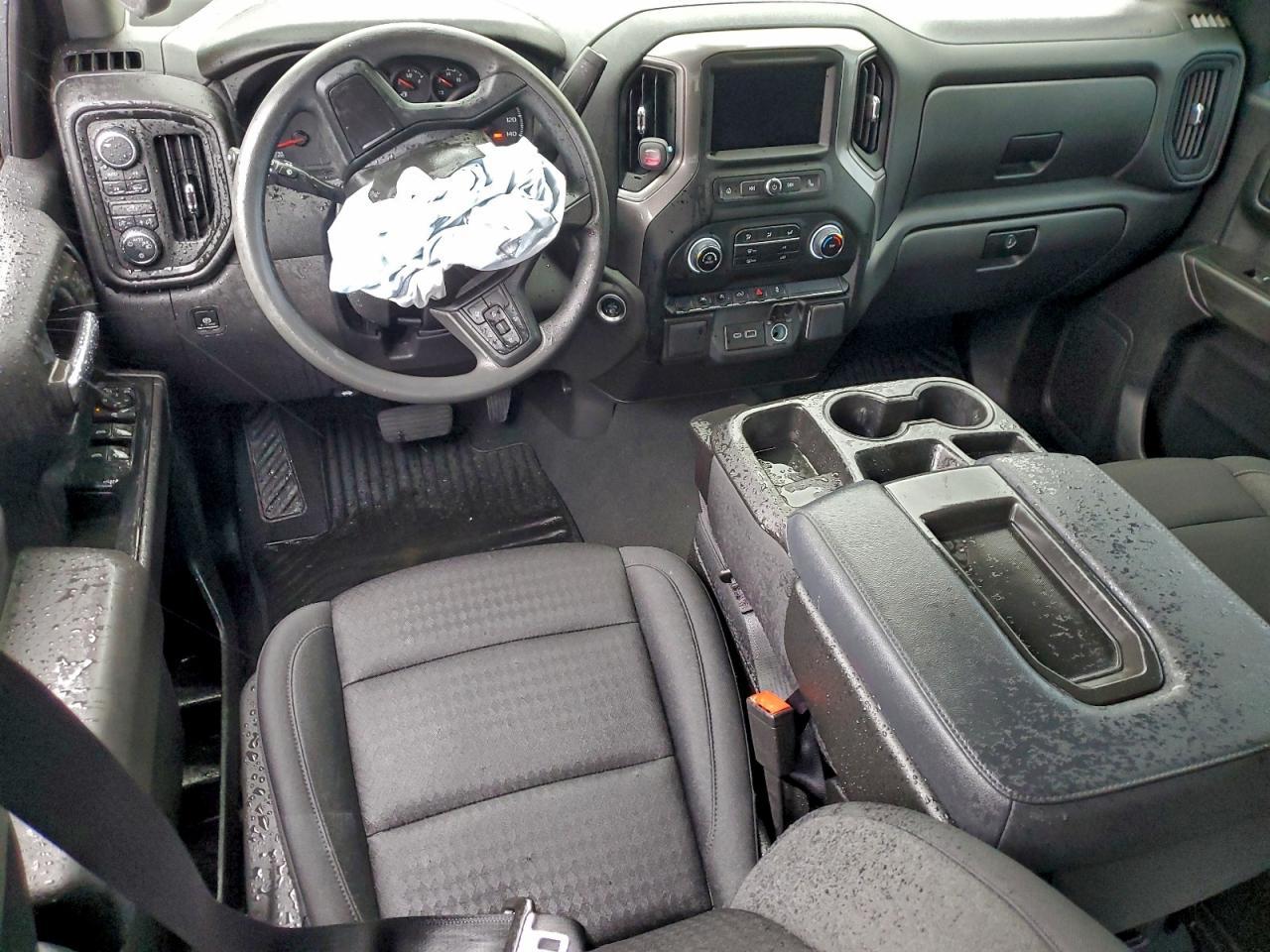 2025 CHEVROLET Silverado