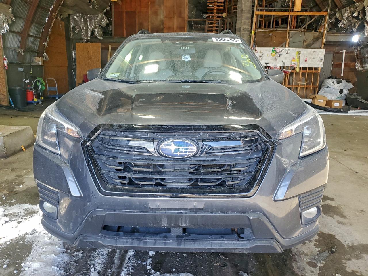 2023 SUBARU FORESTER