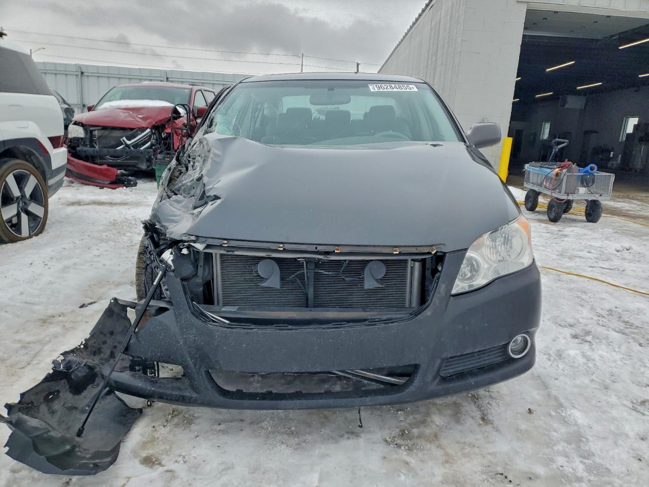 2008 TOYOTA Avalon