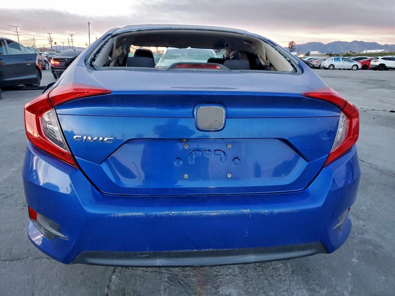 2016 HONDA CIVIC