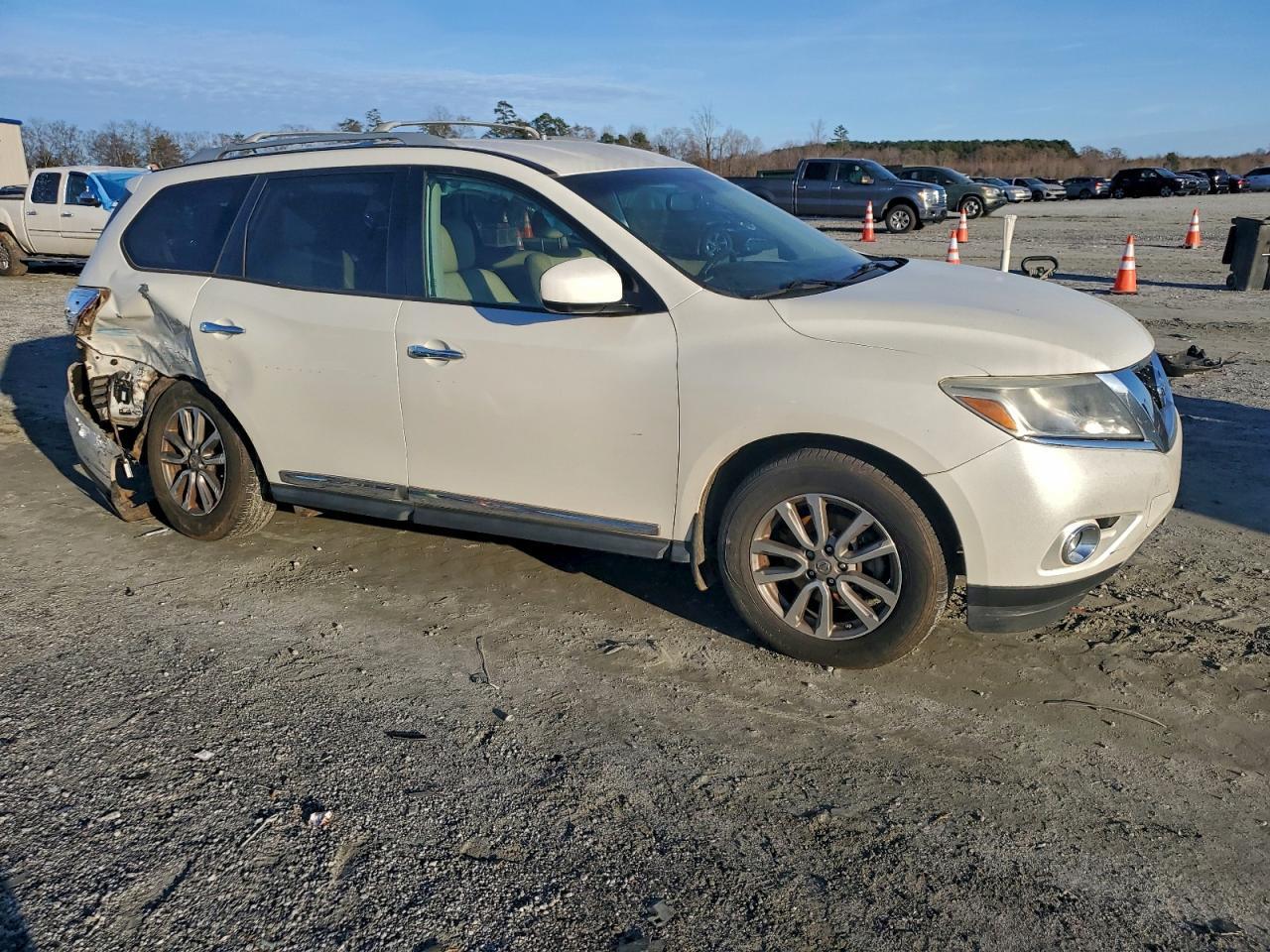 2016 NISSAN PATHFINDER