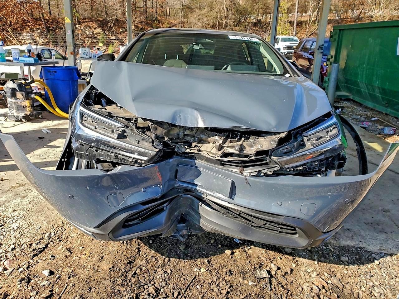 2024 TOYOTA PRIUS