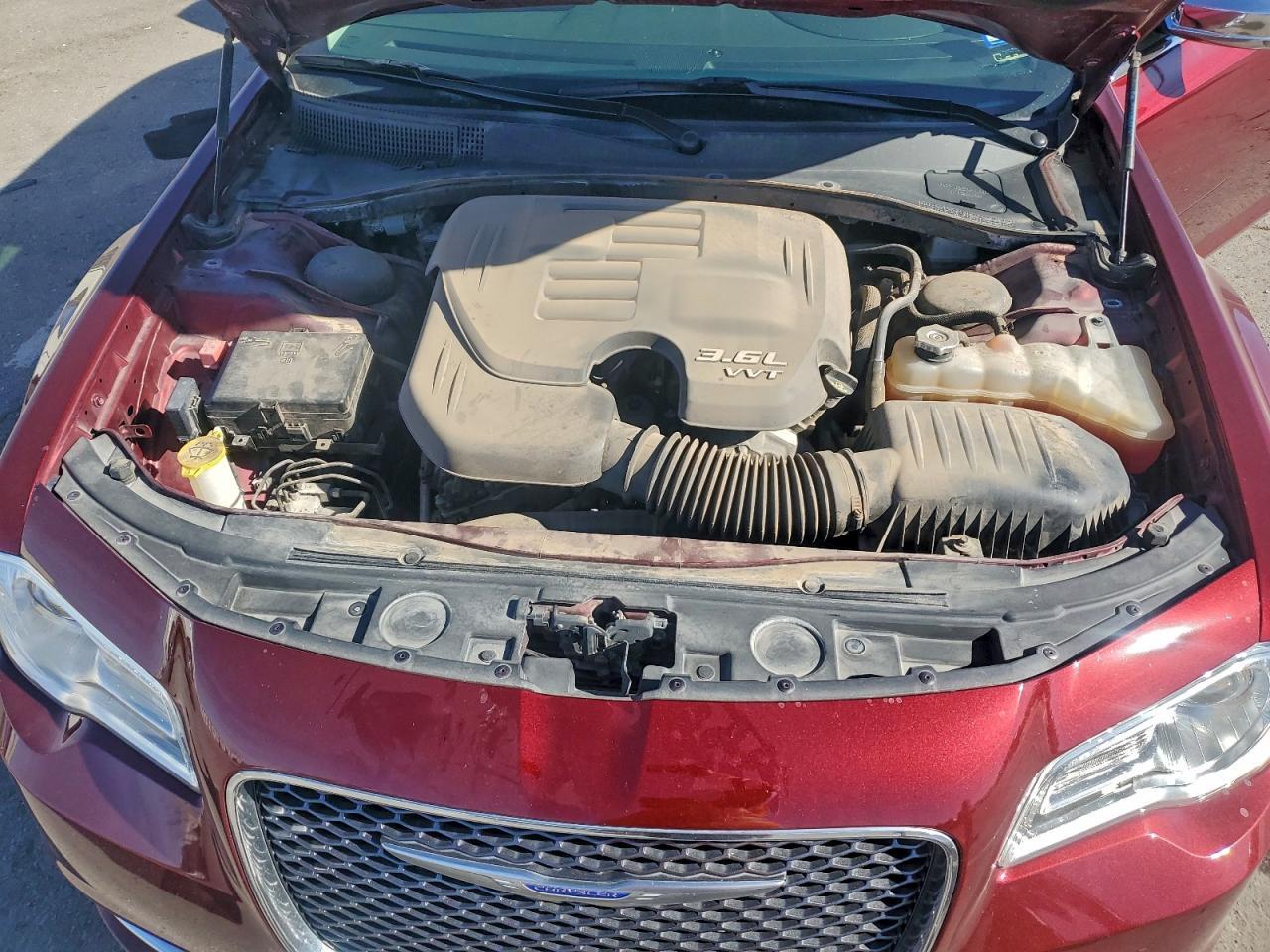 2019 CHRYSLER 300
