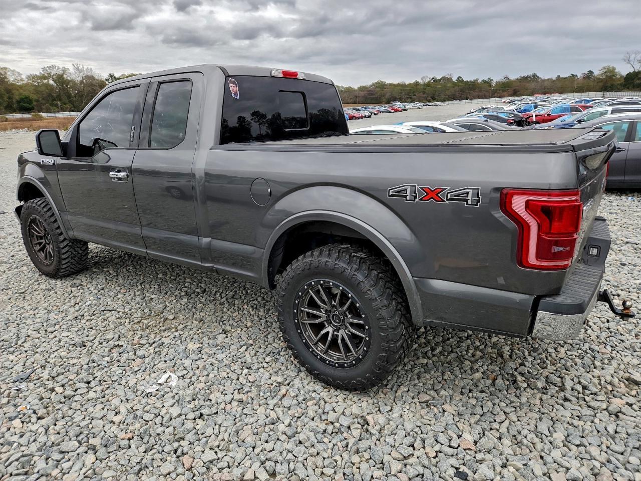 2015 FORD F-150