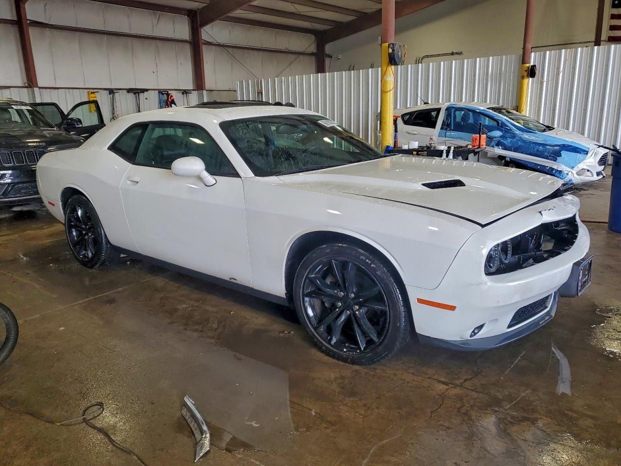 2016 DODGE Challenger