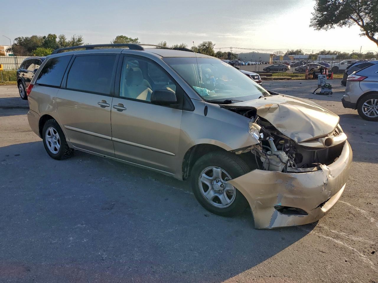 2006 TOYOTA SIENNA