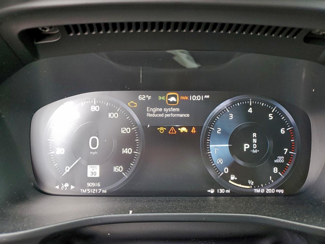2019 VOLVO XC40